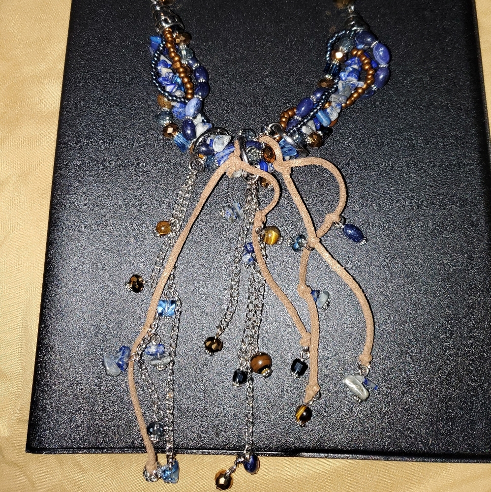 Premier Designs brand necklace